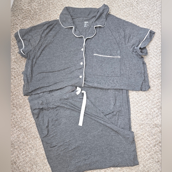 Stars Above Gray Pajama Set - Picture 2 of 4